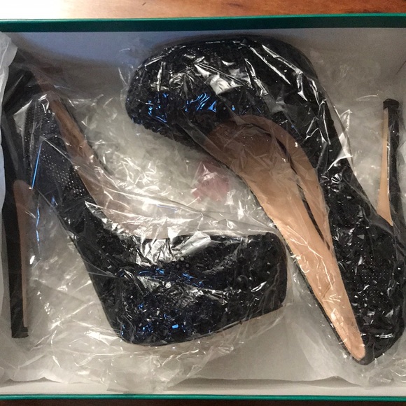 SOLD — Platform Stiletto Pump - Picture 4 of 4